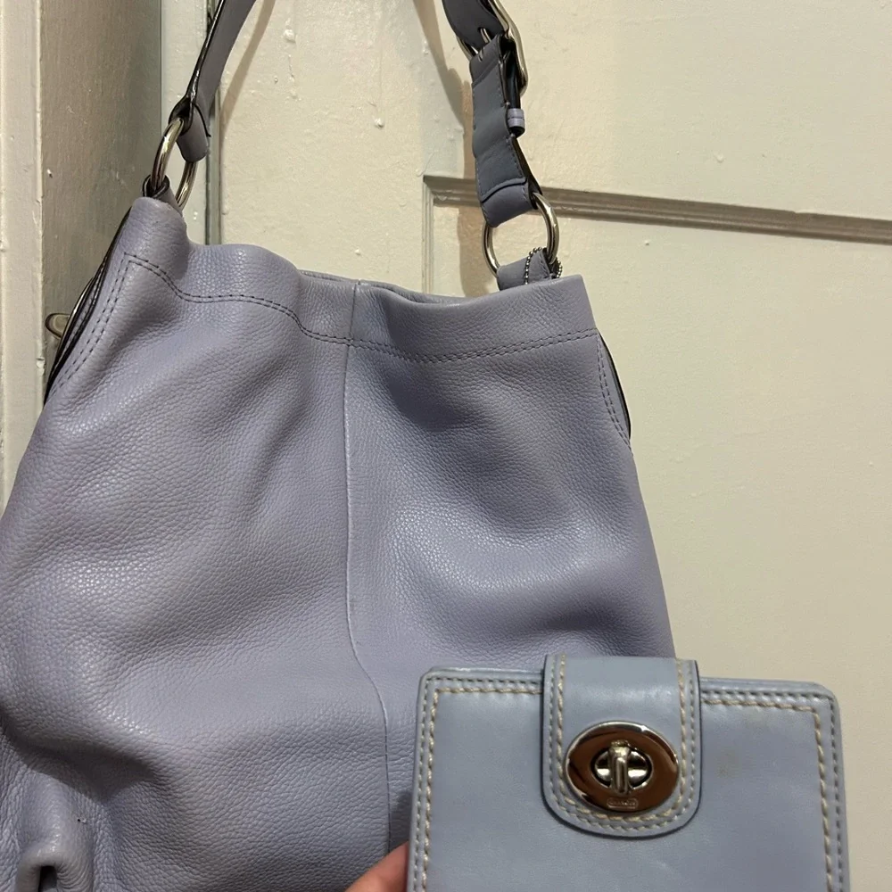 Coach Light Purple Leather Shoulder Bag - Picture 5 of 8